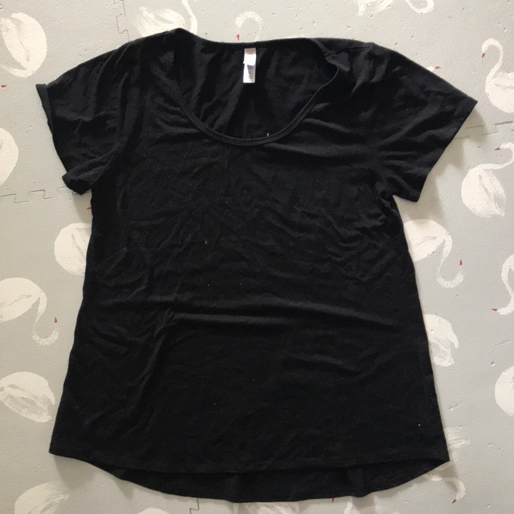 Lularoe Noir shirt
